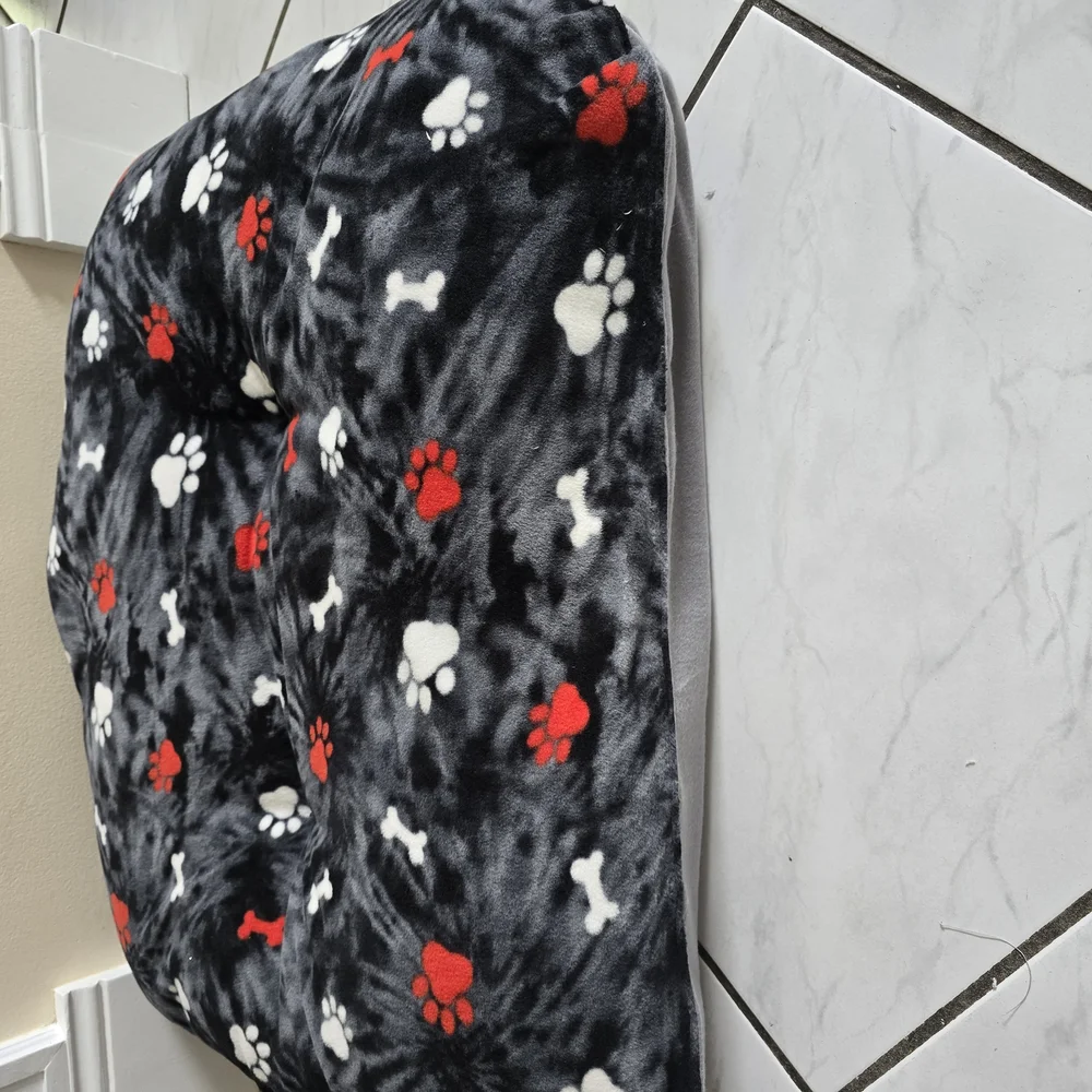 Black and Red Pet Bed with Paw Print Design New Large 33x28 Inches